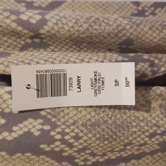 Aritzia long sleeve turtleneck size small - Picture 3 of 3